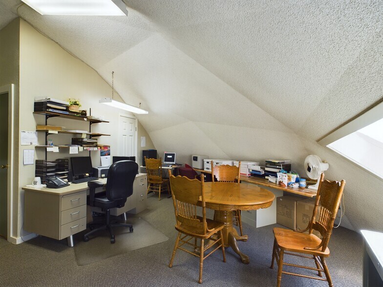 More Photos Of 3610 Old Highway 53, Clearlake Office For Sale