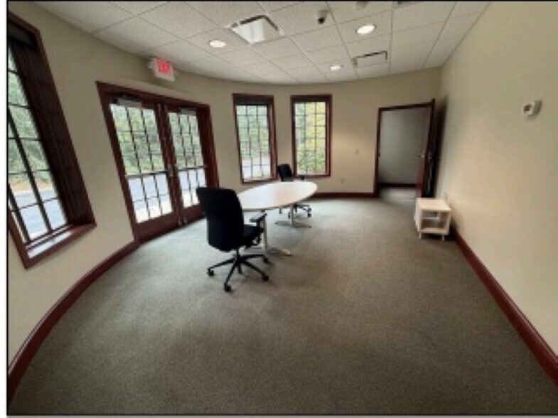 More Photos Of 1771 Indian Wood Cir, Maumee Office For Sale