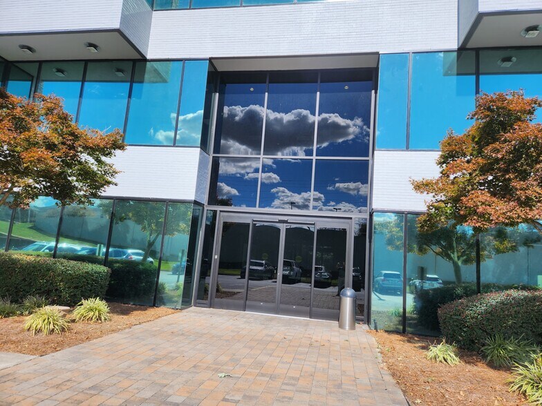 More Photos Of 2400 Pleasant Hill Rd, Duluth Office For Lease