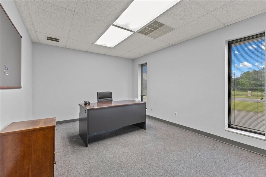 More Photos Of , Detroit Office For Sale