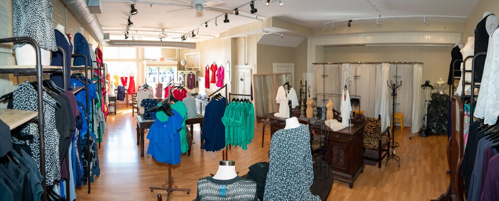 More Photos Of 813 S Broadway, Baltimore Storefront Retail Residential For Lease