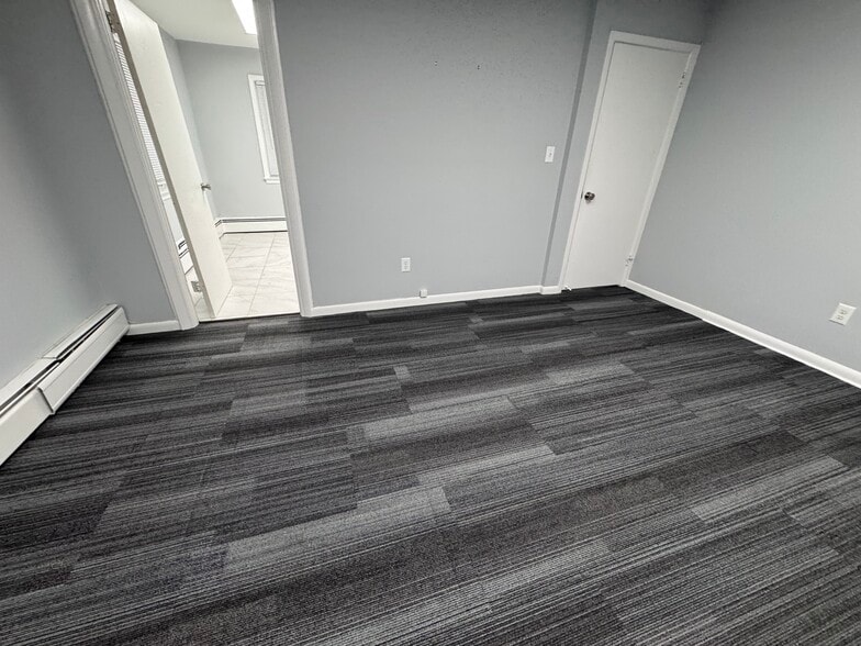 More Photos Of 199 Main St, Woodbridge Loft Creative Space For Lease