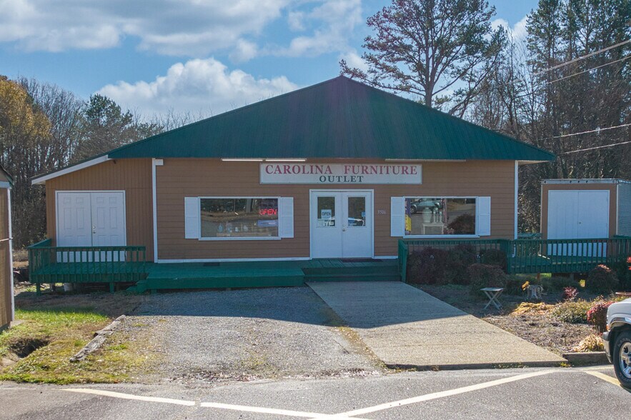More Photos Of 3506 Springs Rd, Hickory Freestanding For Sale