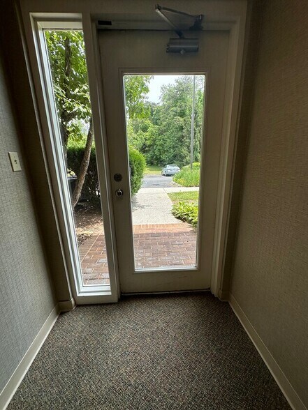 More Photos Of 200 Professional Park Dr SE, Blacksburg Medical For Sale