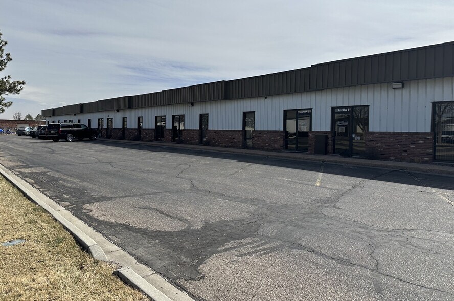 More Photos Of 204 N Link Ln, Fort Collins Flex For Lease