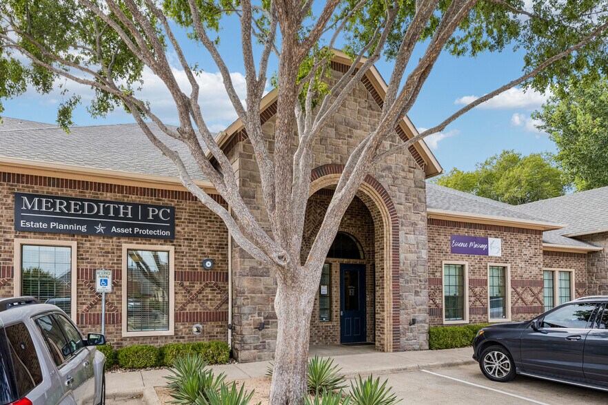 More Photos Of 4325 Windsor Centre Trl, Flower Mound Medical For Lease