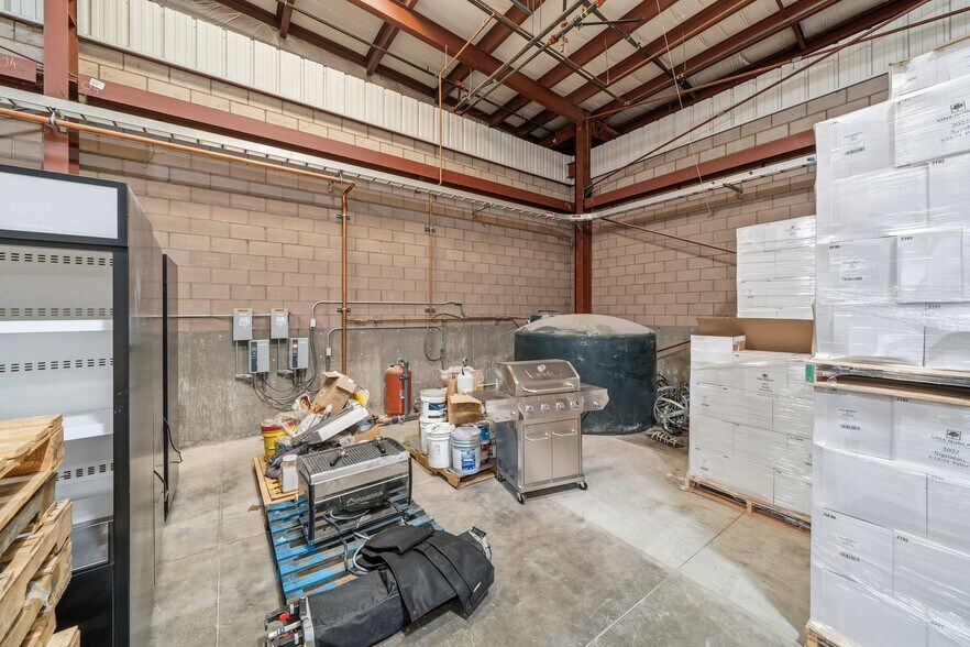 More Photos Of 1650 Ramada Dr, Paso Robles Manufacturing For Lease