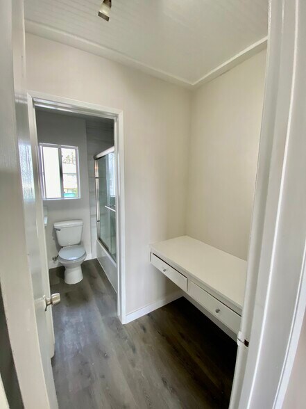 More Photos Of 1014 N Oxford Ave, Los Angeles Apartments For Sale