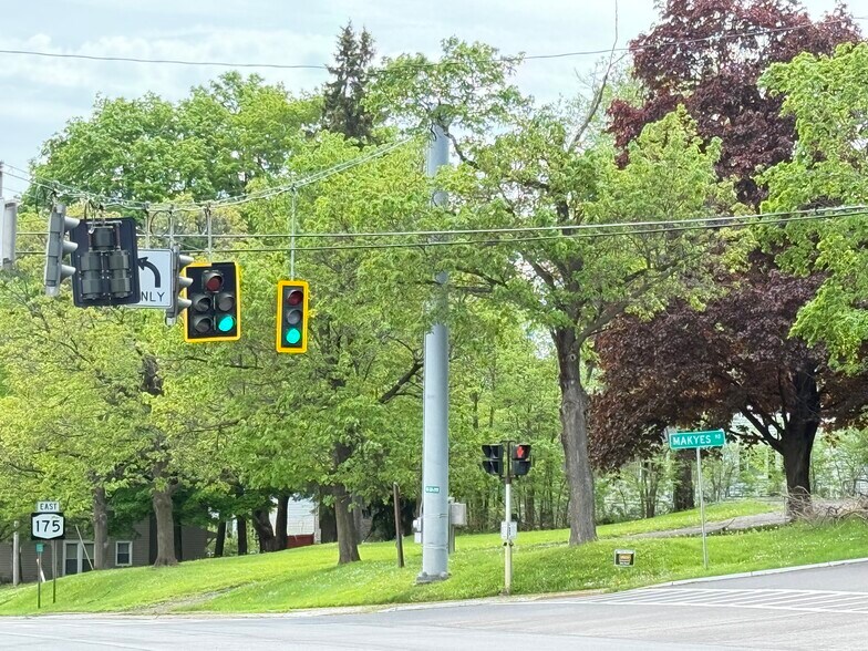 More Photos Of 4794 W Seneca Tpke, Syracuse Flex For Sale