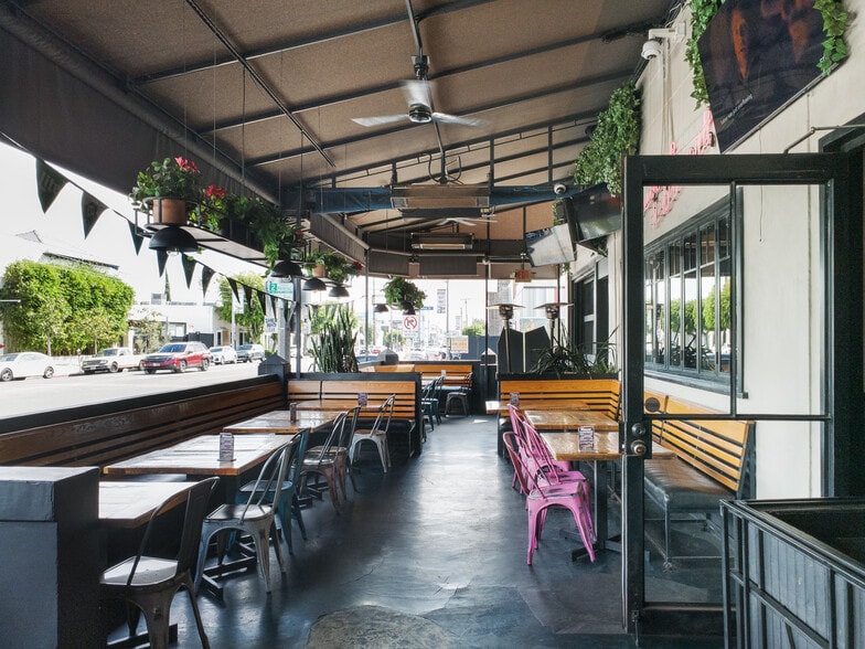 More Photos Of 747 N La Cienega Blvd, West Hollywood Restaurant For Lease