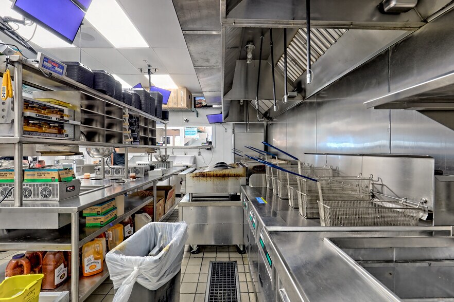 More Photos Of 515 Historic 441 Hwy, Cornelia Fast Food For Sale