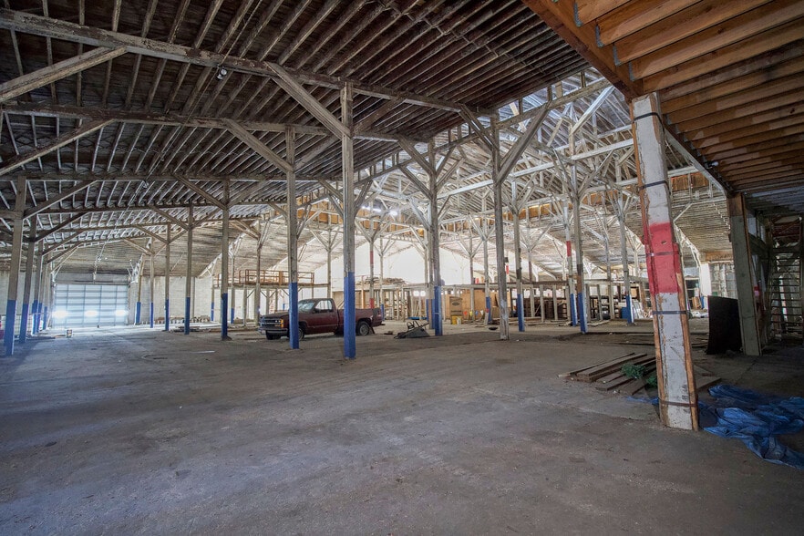 More Photos Of 221 S Walnut Ave, Sidney Warehouse For Sale