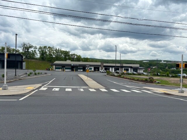 More Photos Of 1325 Highway 315 Blvd, Wilkes-Barre Unknown For Lease