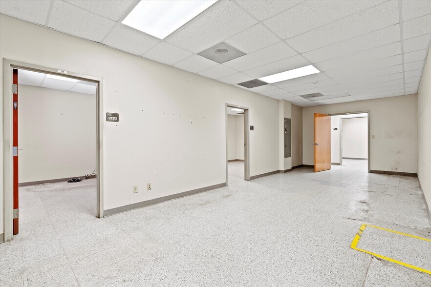 More Photos Of 167 Comfort Rd, Palatka Warehouse For Lease