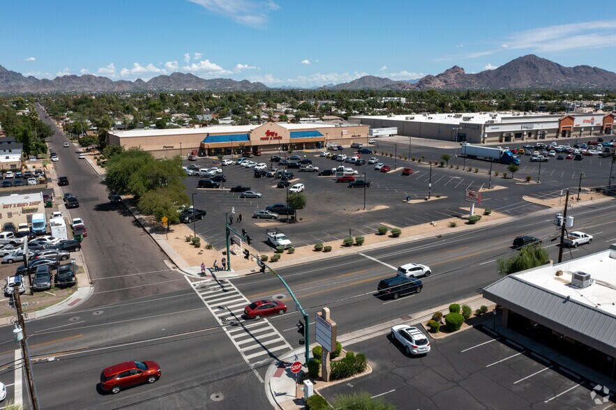 More Photos Of Thomas Rd, Phoenix General Retail For Lease