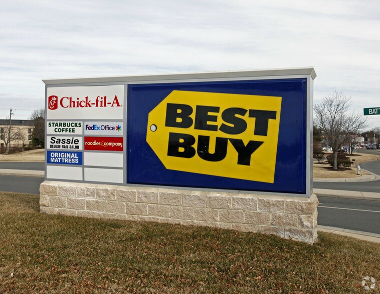 More Photos Of 7290-7297 Battle Hill Dr, Mechanicsville Storefront For Lease