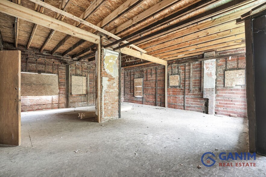 More Photos Of 13515 Saint Clair Ave, Cleveland Apartments For Sale