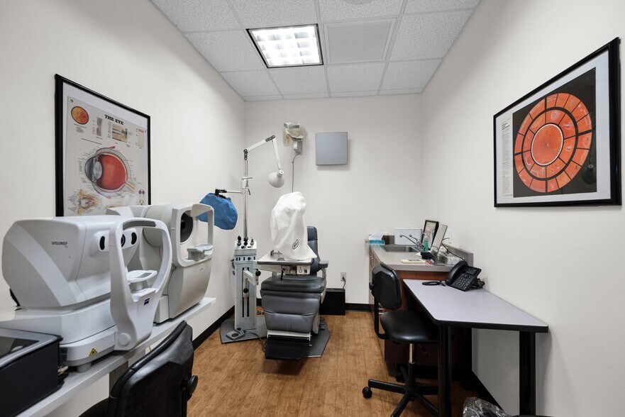 More Photos Of 8404 E Shea Blvd, Scottsdale Medical For Lease