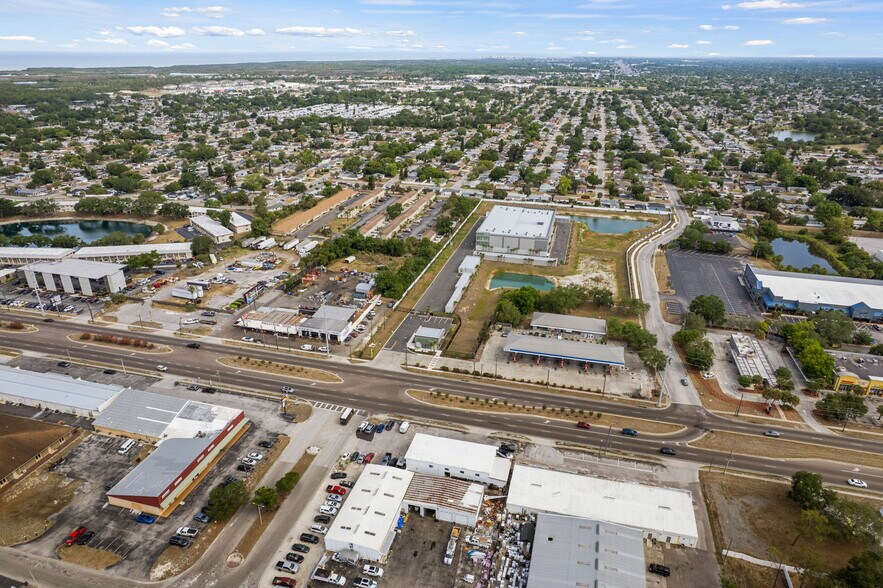 More Photos Of 6826 Ridge Rd, Port Richey Auto Repair For Sale