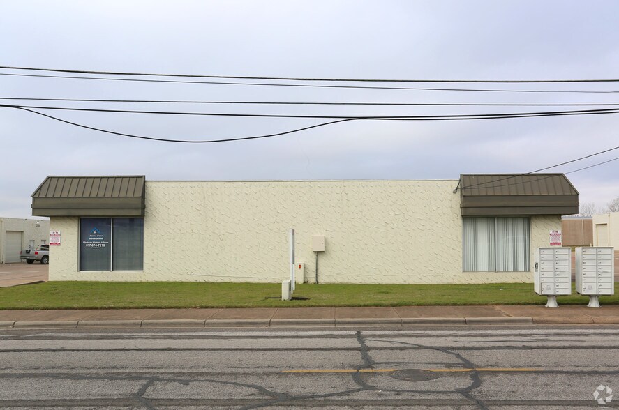 More Photos Of 410-420 Lillard Rd, Arlington Flex For Lease
