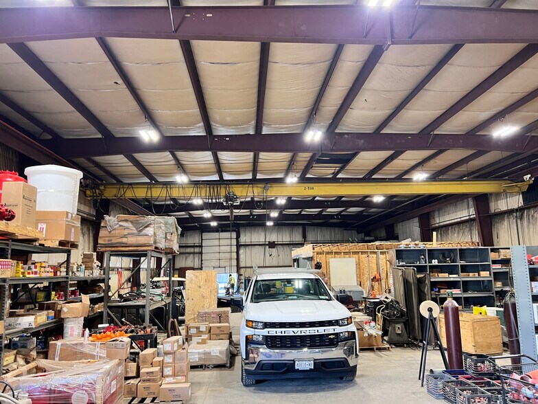 More Photos Of 1060-1062 Central Ave, Albany Light Distribution For Sale