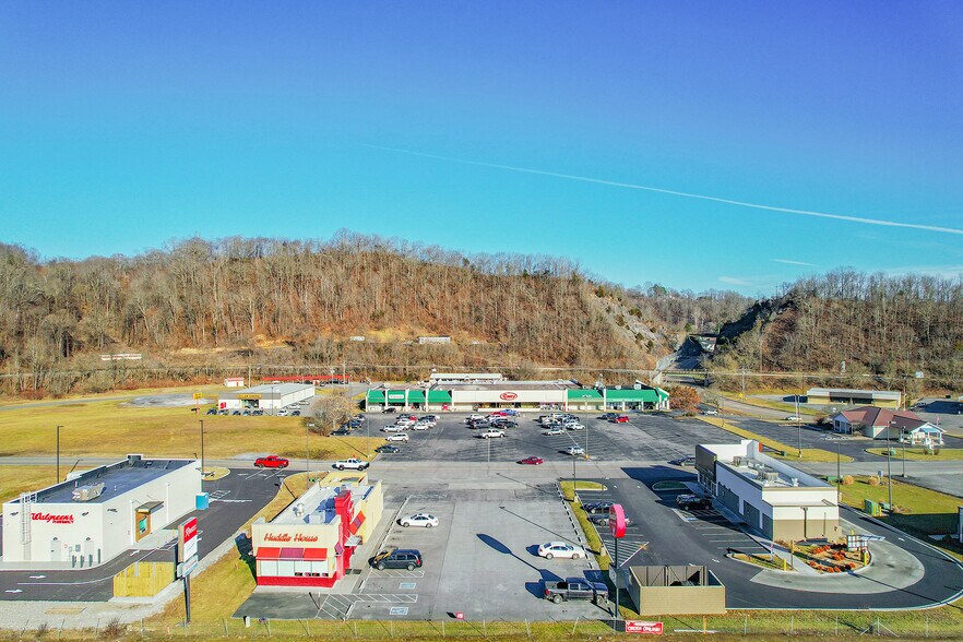 Primary Photo Of 16427 Wise St, Saint Paul Storefront Retail Office For Lease
