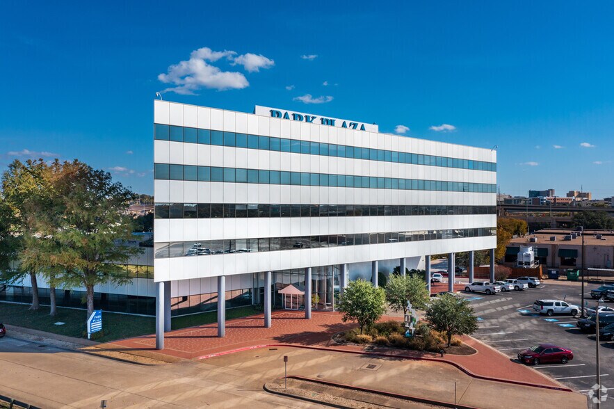 More Photos Of 2501 Parkview Dr, Fort Worth Office For Lease