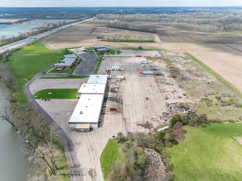 More Photos Of 106 Restoration Park Dr, Medway Service For Lease