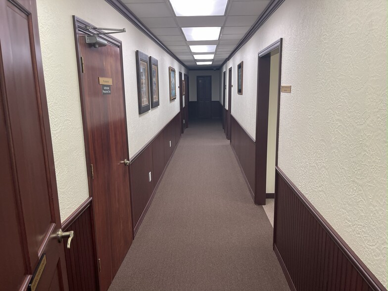 More Photos Of 2091 Dobbs Rd, Saint Augustine Flex For Lease