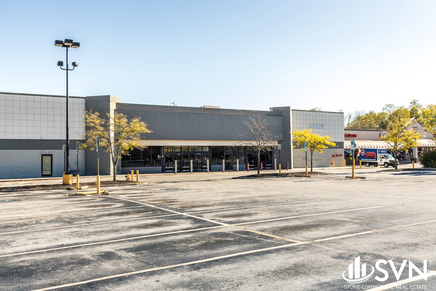 More Photos Of 3120-3180 Richmond Rd, Lexington Unknown For Lease