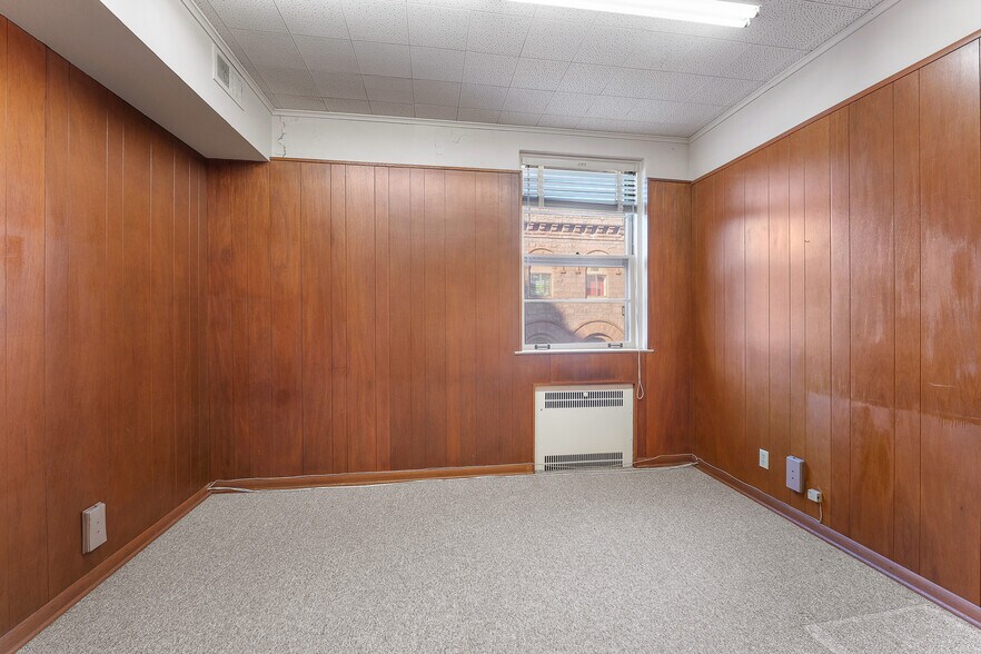 More Photos Of 6 E 1st St, Fond Du Lac Office For Sale