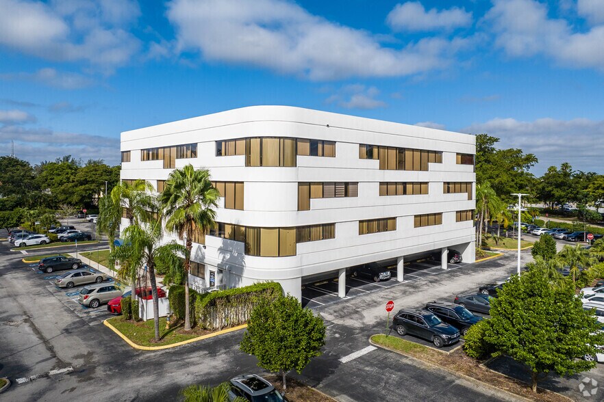 More Photos Of 9050 Pines Blvd, Pembroke Pines Coworking Space