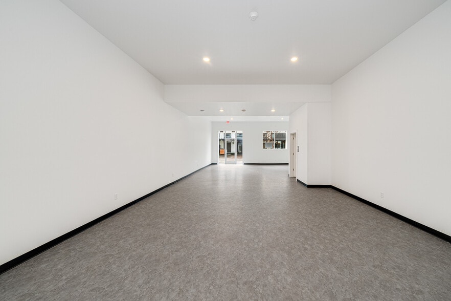 More Photos Of 115 Main Ave, Tillamook General Retail For Lease