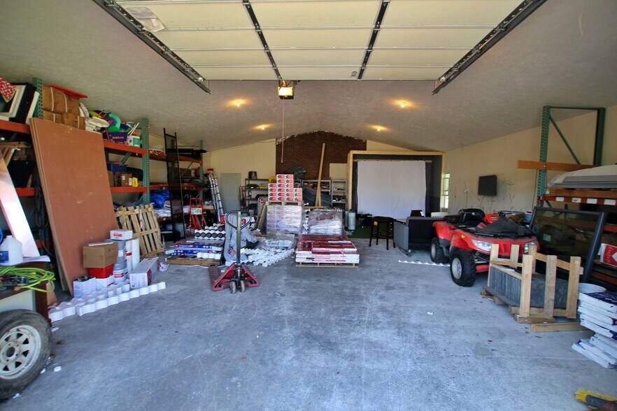More Photos Of 1063 Louisville Hwy, Goodlettsville Flex For Sale