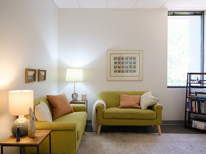More Photos Of 300 Cahaba Park Cir, Birmingham Coworking Space