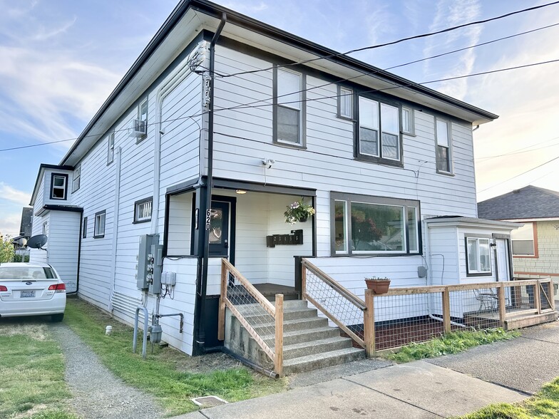 Primary Photo Of 620 Eklund Ave, Hoquiam Apartments For Sale