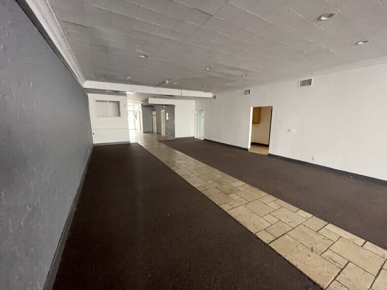 More Photos Of 6450 Bellingham Ave, North Hollywood Storefront Retail Office For Lease