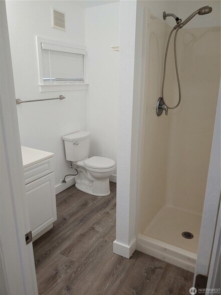 More Photos Of 1700 California Ave S, Long Beach Apartments For Sale