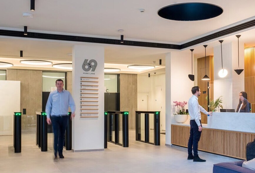 Primary Photo Of 69 Park Ln, Croydon Office For Lease