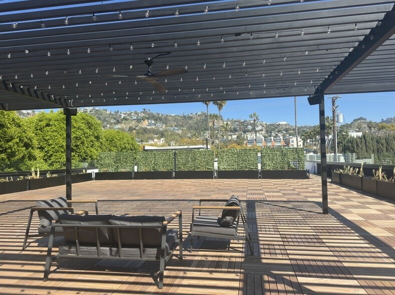 More Photos Of 8235 Santa Monica Blvd, West Hollywood Loft Creative Space For Lease