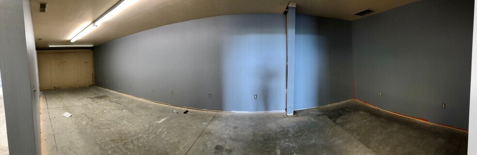 More Photos Of 4617 Sutherland Rd, Owensboro Light Distribution For Lease