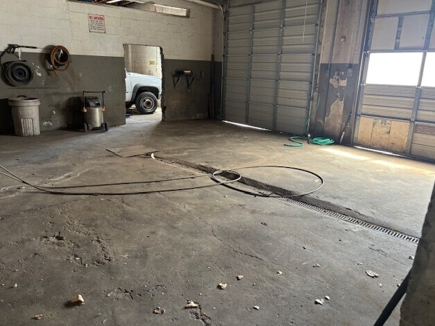 More Photos Of 800 E River Rd, Belen Auto Repair For Lease