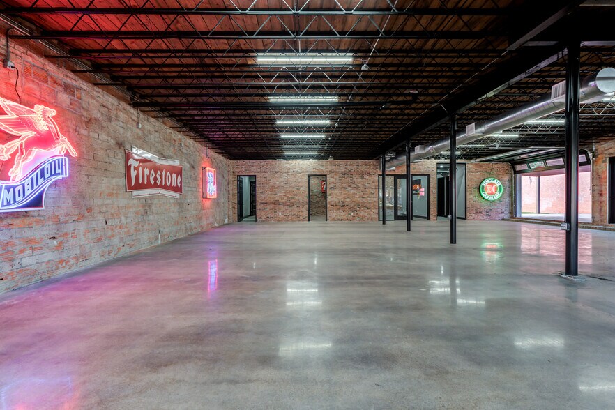 More Photos Of 1213 Crickets Ave, Lubbock Storefront For Lease