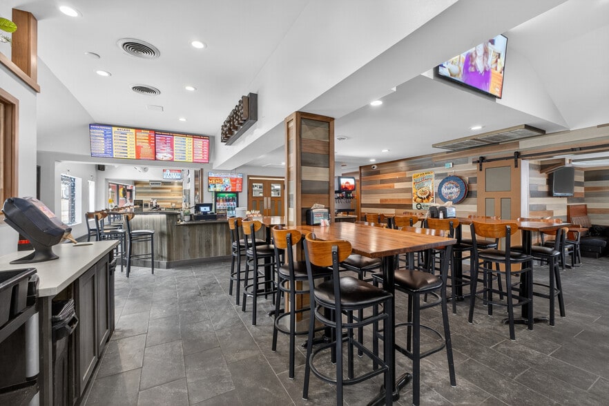 More Photos Of 8713 Gravois Rd, Saint Louis Restaurant For Sale