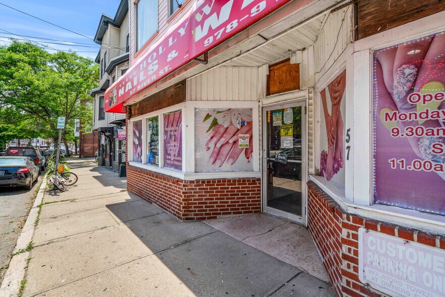 More Photos Of 57 River St, Haverhill Storefront For Sale