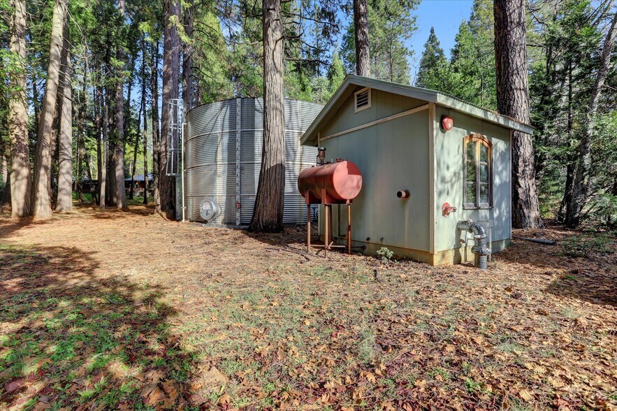 More Photos Of 14724 N Bloomfield Rd, Nevada City Flex For Sale