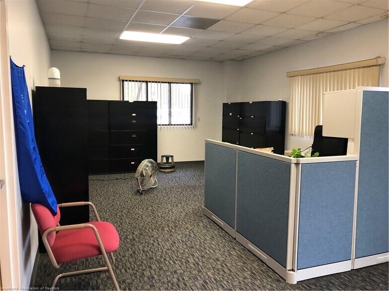 More Photos Of 7 Lykes Rd, Lake Placid Office For Lease