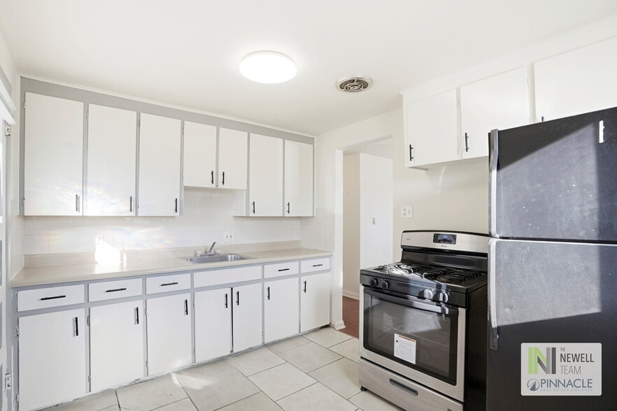 More Photos Of 7515 W 8th Pl, Lakewood Apartments For Sale