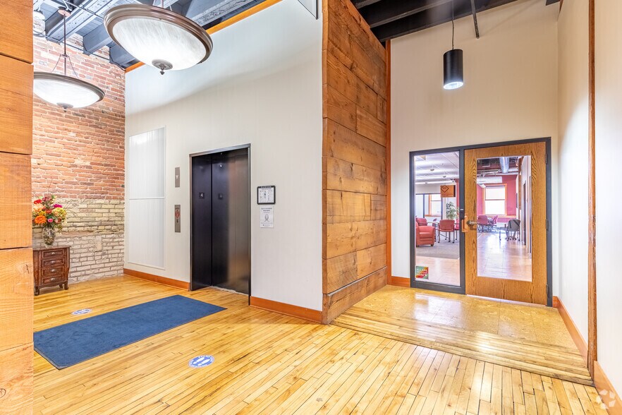 More Photos Of 81 7th St E, Saint Paul Office For Lease