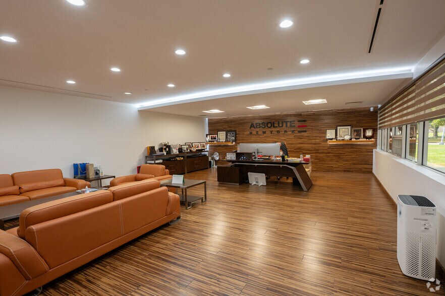 More Photos Of 19 Harbor Park Dr, Port Washington Warehouse For Sale